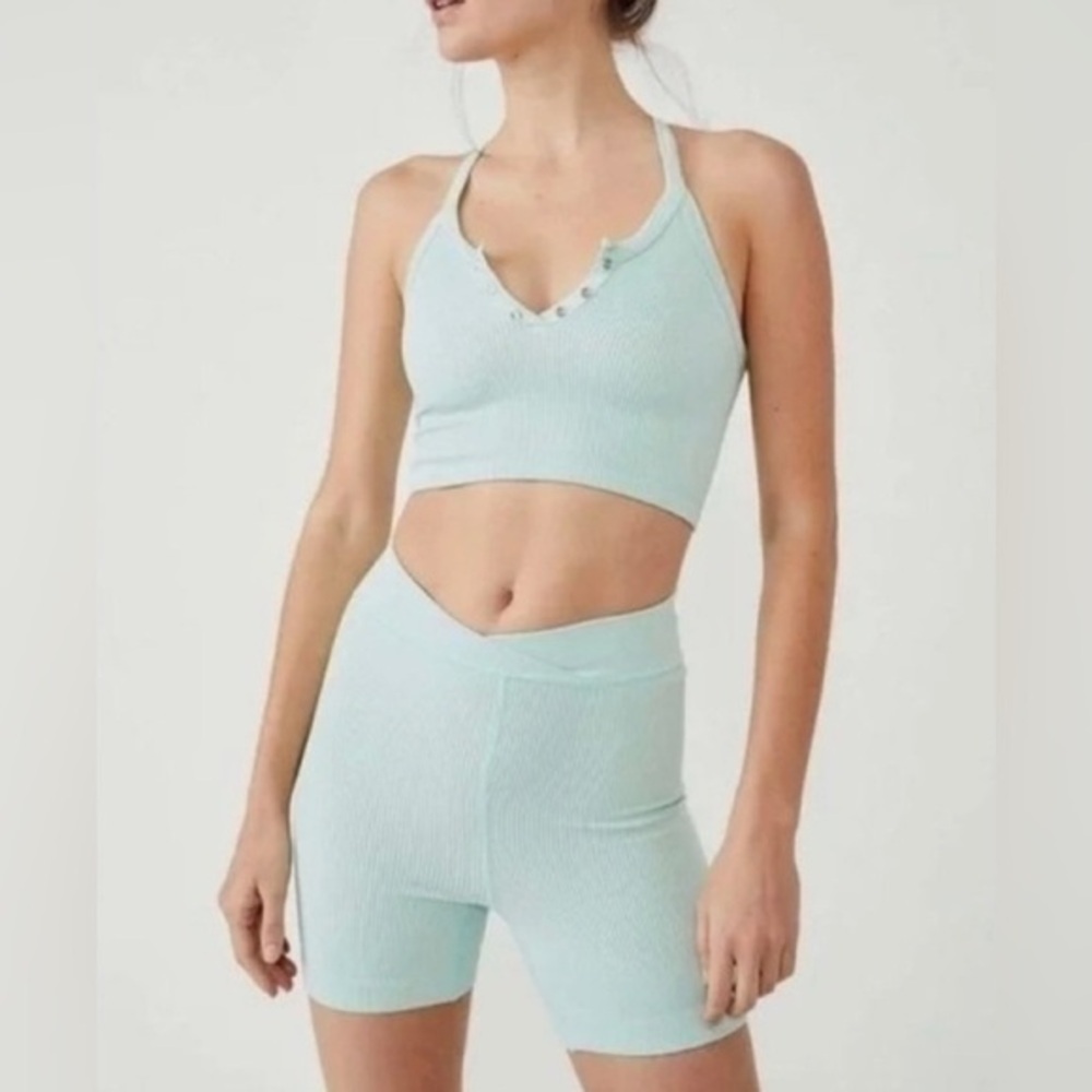 🩵 Free People Movement Free Throw Henley Crop Top NWT Size Large